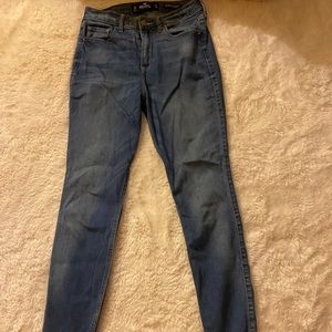 Hollister Jeans Curvy-Rise Super Skinny Classic Stretch